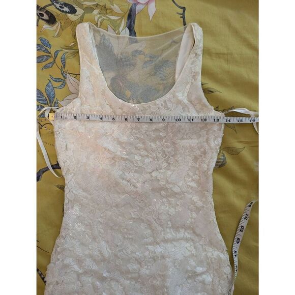 Allen Schwartz Prive Women’s 2XS XXS White Lace sequin Open Back Mini Dress - Picture 8 of 9